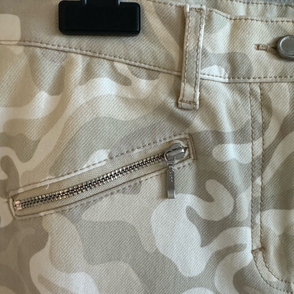 J.McLaughlin  Jeans - Picture 13 of 14